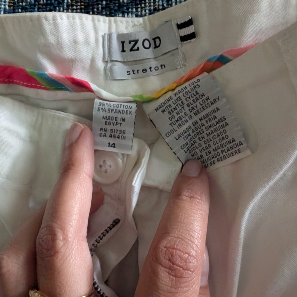 Izod White Cargo Capris